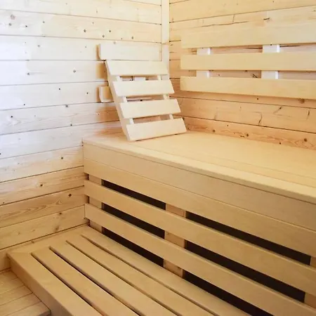 Holiday home Ferienhaus Boddensegler